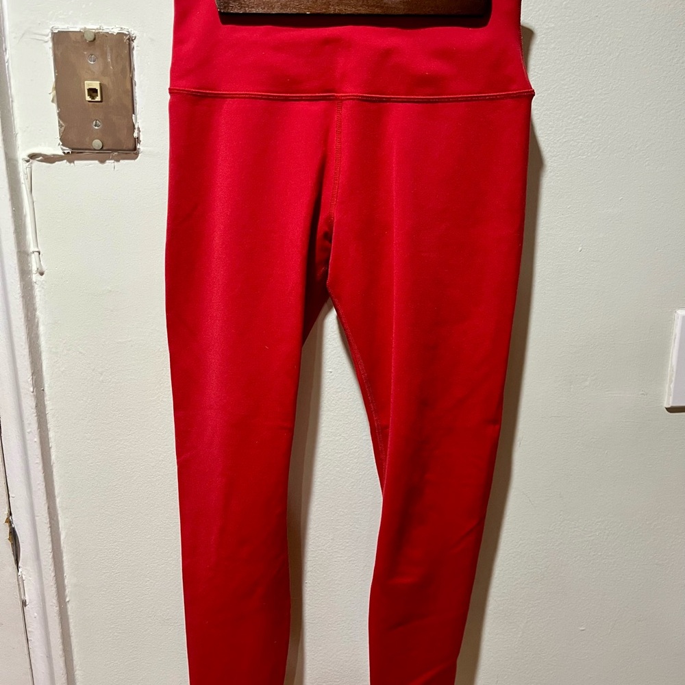 ALO Yoga Vibrant Red Leggings